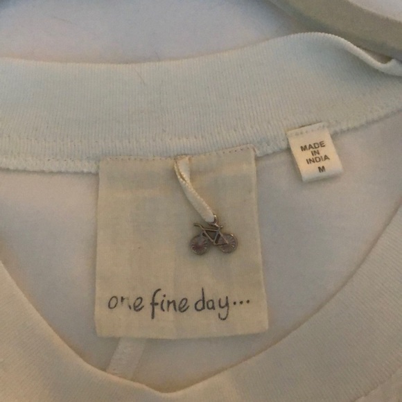 Blouse - Picture 2 of 2